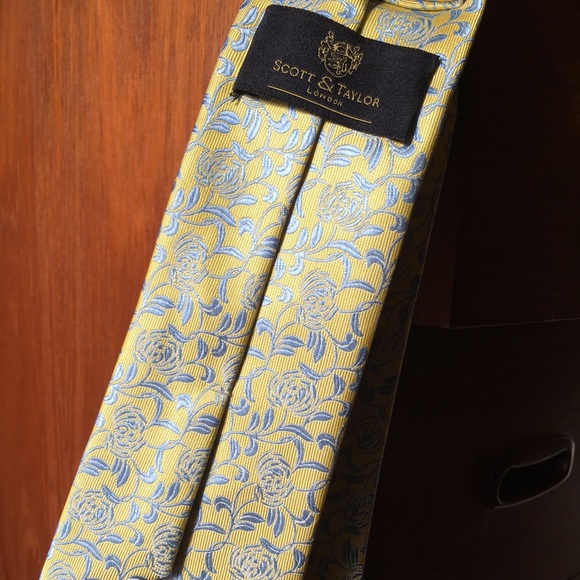 Men’s tie - Picture 3 of 4